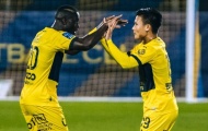 Quang Hải ra sân trong trận thắng 2-0 của Pau