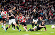 Keown chê bai trung vệ Arsenal