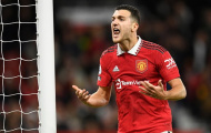 Ten Hag nhắc khéo Dalot, chốt vị trí M.U nổ tân binh