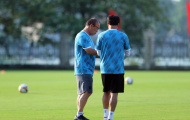 Tuyển Việt Nam chọn quân đá AFF Cup: Ông Park tính gì?