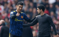 Tại sao Arsenal không chiêu mộ Ronaldo?