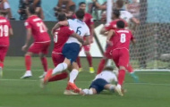 Hai quyết định tranh cãi của trọng tài trận Anh gặp Iran