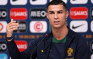 Ronaldo bỏ họp báo hậu chia tay Man Utd