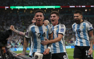 Cựu sao Arsenal hóa người hùng của Argentina