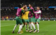 Công hay thủ giỏi, Úc viết sử ở World Cup