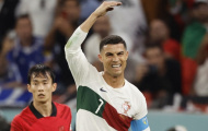 HLV Santos: Ronaldo bị tiền đạo Hàn Quốc sỉ nhục