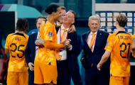 Mỹ quá ngây thơ trước Van Gaal