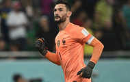 Thủ môn tuyển Pháp bị chế giễu vì mắc sai lầm