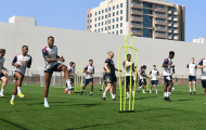 Buổi tập đầu tiên của Arsenal ở Dubai: Zinchenko trở lại, 'số 10' gây hụt hẫng