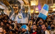 Người Argentina vét hết tiền, đến Qatar xem đội nhà đá chung kết