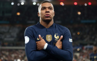Phản ứng của thủ môn Argentina khi bị Mbappe chê bai