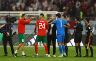 Thua Croatia, cầu thủ Maroc 'hỏi tội' trọng tài