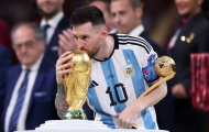 PSG nên làm mọi cách giữ Messi