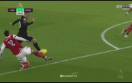 Trọng tài gây tranh cãi trong màn ngược dòng của Arsenal