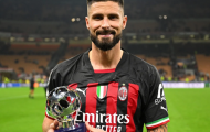Thi đấu xuất sắc, Giroud được AC Milan trao quà