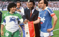 'Pele chơi bóng như một vị Chúa trời'