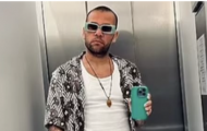 Dani Alves bị cáo buộc quấy rối tình dục