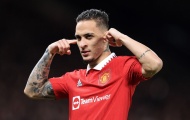 Antony khiến Gary Neville câm lặng