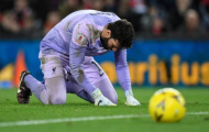 Alisson mắc sai lầm, Klopp nói điều khiến NHM gật đầu