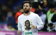 Messi mặc áo tưởng nhớ Pele