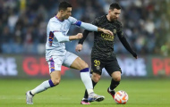 Ronaldo tắc bóng ngay trong chân Messi 