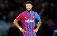 CHÍNH THỨC! Tiền vệ rời Barcelona sau 7 năm rưỡi gắn bó