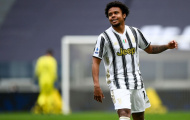 Tiền vệ Juventus mang đến cú sốc cho M.U