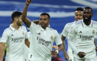 Benzema ngả mũ trước đồng đội