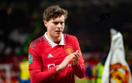 Ten Hag nói rõ lý do dùng Lindelof ở vị trí tiền vệ