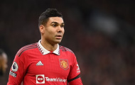 Neville ngăn Man Utd làm điều dại dột vì Casemiro