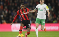 Newcastle lỡ cơ hội vượt mặt Man United