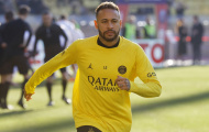 Neymar tranh cãi với sếp PSG