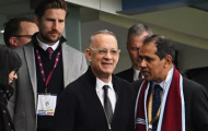 Tom Hanks đến sân cổ vũ trận Aston Villa - Arsenal