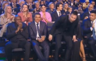 Phản ứng của Mbappe khi Messi giành giải The Best
