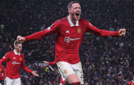 Wout Weghorst như muốn khóc sau bàn thắng đầu tiên tại Old Trafford