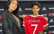 Bạn gái Ronaldo: 'Con tôi bị đánh ở trường'
