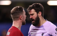 Alisson phá vỡ im lặng về tình huống tranh cãi với Henderson