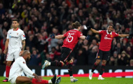 Người thắng kẻ thua sau trận Man Utd 2-2 Sevilla