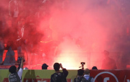 CLB Hà Nội bị phạt vì để CĐV đốt pháo sáng