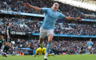 Cú đúp của Haaland đưa Man City áp sát Arsenal