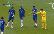Kepa gây tranh cãi khi chỉ đạo chiến thuật cho cầu thủ Chelsea