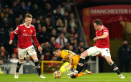 Đoạn kết buồn cho Phil Jones