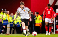 Ten Hag giải thích cho quyết định đổi chỗ Maguire và Lindelof