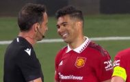 Man United thua thảm, Casemiro vẫn cười toe toét