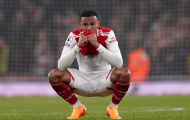 Arsenal chơi dao lắm cũng tới ngày đứt tay