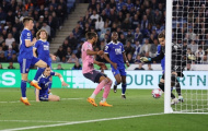 Sát thủ bị lãng quên tại Premier League bỏ lỡ gây choáng