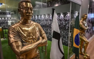 Ngôi mộ của Pele ở nghĩa trang cao nhất thế giới