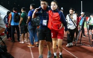 Trung vệ Việt Nam đi cấp cứu về nhận HCV SEA Games 32