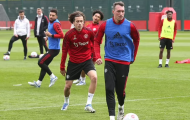 Ten Hag: 'Jones chỉ tập được 20 phút'