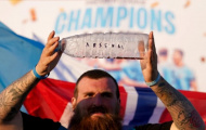 Cổ động viên Man City chế nhạo Arsenal